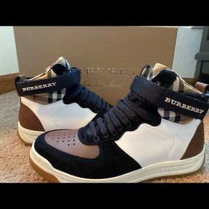 Burberry Womens Dennis Vintage Check Sneaker